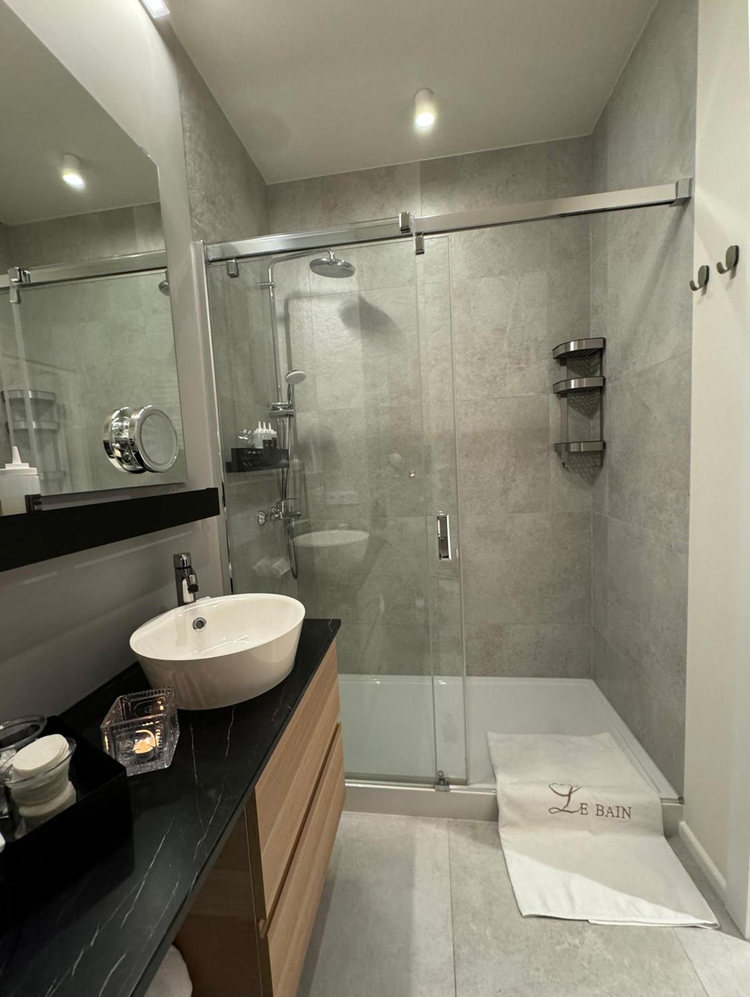 Relax&Comfort New Waw 50 Sqm With Terrace, Garden, Free Parking And Ac Varsóvia Exterior foto
